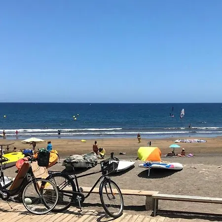 Appartement Stunning Chic Penthouse Retreat In Front Of The